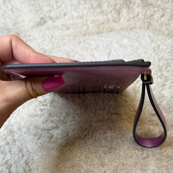 NWT Kate Spade Metallic Medium Zip Wristlet Quartz Pink - Picture 5 of 9